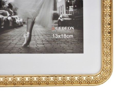 Metalowa ramka na zdjęcia w formacie 13x18 cm - kolor złoty - RM3157NG - Złota - Solidna