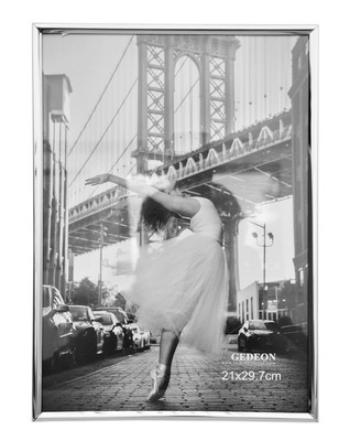 Ramka aluminiowa na zdjęcia w rozmiarze A4 21x29,7 cm - srebrna/chromowana - ssb21 - szklana szybka