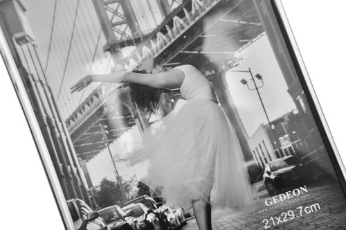 Ramka aluminiowa na zdjęcia w rozmiarze A4 21x29,7 cm - srebrna/chromowana - ssb21 - szklana szybka