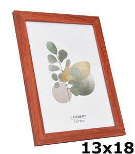 Ramka drewnopodobna - naturalna - format 13x18 cm- kolor mahoniowy - D1113
