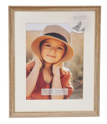 Ramka na zdjęcia dyplom plakat w formacie 30x40 cm lub A4 21x29,7 cm z passe-partout - kolor beżowy - Villa