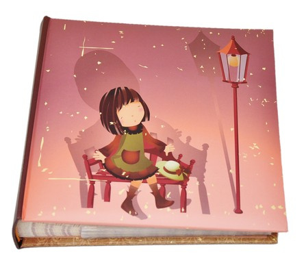 Album na zdjęcia do wsuwania zdjęcia w rozmiarze 10x15 cm - Album na 200 zdjęć - ANIME - Brązowy - Postać z anime - LENA