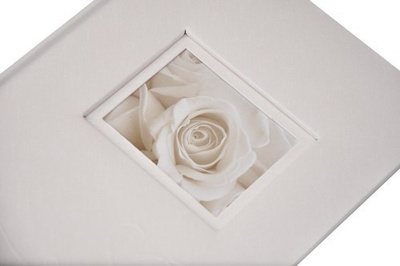 Album na zdjęcia na 50 zdjęć w rozmiarze 13x18 cm LOVE WHITE - biały