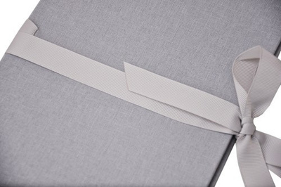 Album na zdjęcia harmonijka jamnik na 12 zdjęć w rozmiarze 13x18 cm -  LINEN ASH - Popielaty - materiał - płótno
