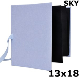 Album na zdjęcia harmonijka jamnik na 12 zdjęć w rozmiarze 13x18 cm -  LINEN SKY - Błękitny - materiał - płótno