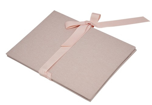 Album na zdjęcia harmonijka jamnik na 12 zdjęć w rozmiarze 10x15 cm -  LINEN CREAM - Kremowy - materiał - płótno