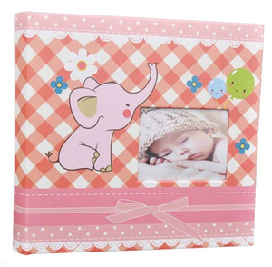 Album na 200 zdjęć w formacie 10x15 cm - Różowy - BABY4