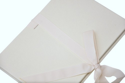 Album na zdjęcia harmonijka jamnik na 12 zdjęć w rozmiarze 13x18 cm  - LAPORELLO - Biały - struktura drewna