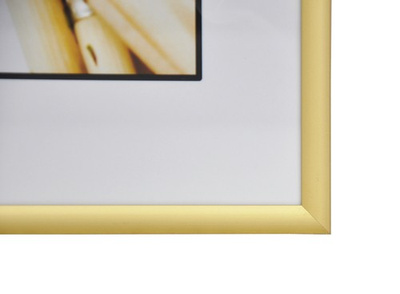 Aluminiowa Ramka na zdjęcia w rozmiarze A4 21x30cm - Złota - na dyplomy, plakaty