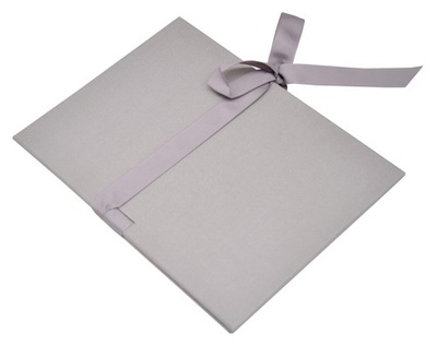 Album na zdjęcia harmonijka jamnik na 12 zdjęć w rozmiarze 10x15 cm -  BENE SAND GREY - Szary - materiał - płótno