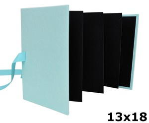 Album na zdjęcia harmonijka jamnik na 12 zdjęć w rozmiarze 13x18 cm  - LAPORELLO - Niebieski - struktura drewna